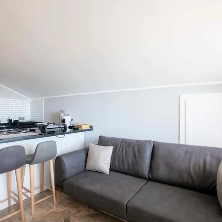 Arya Delux Apartament