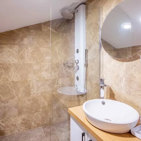 Apartament Arya Delux