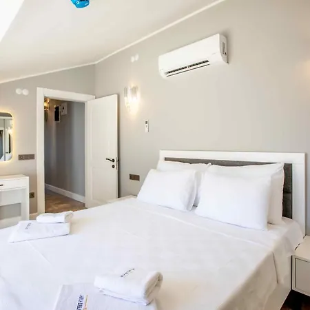 Apartamento Arya Delux *