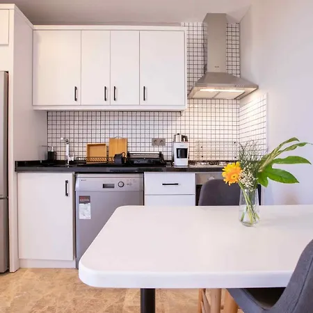 Arya Delux Apartamento *